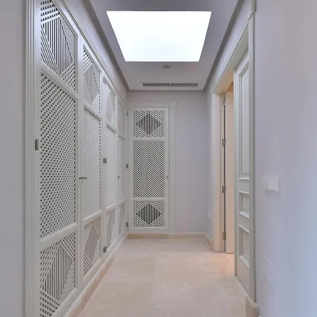 Spectacular Frontline Penthouse Apartamento Marbella